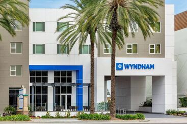 هتل Wyndham Anaheim