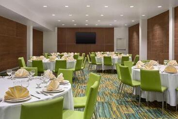 هتل Wyndham Anaheim