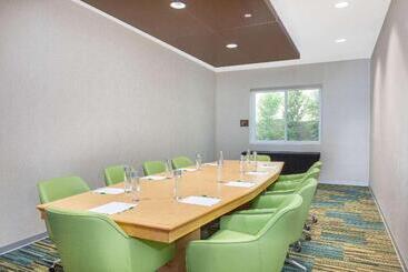 هتل Wyndham Anaheim