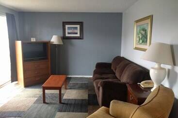 فندق على الطريق Ocean Shores Inn & Suites