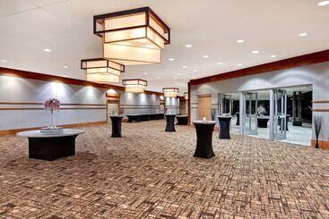 استراحتگاه Doubletree By Hilton Phoenix  Tempe