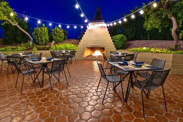 استراحتگاه Doubletree By Hilton Phoenix  Tempe