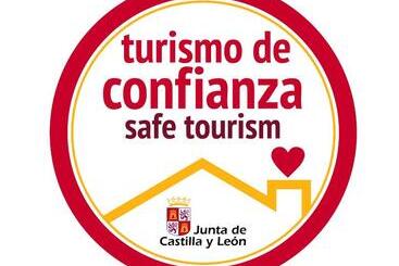 پانسیون Hostal Camino Del Cid