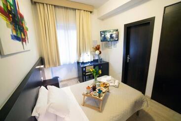 هتل Albergo Cantiani
