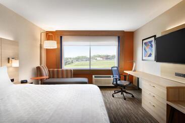 هتل Holiday Inn Express & Suites   Savannah W   Chatham Parkway, An Ihg