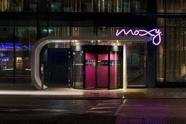 هتل Moxy Southampton