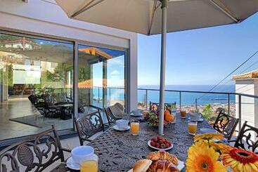Villa Moniz By Lovelystay