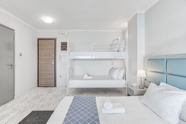 Chic Modern Seaside Oasis  Sunny Piraeus