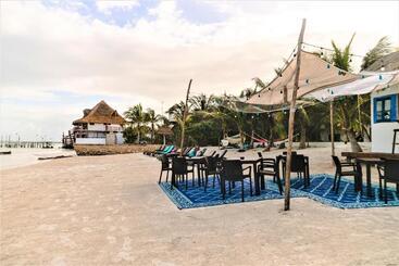La Puerta Azul Beachfront  Adults Only - Holbox Island