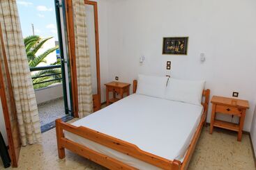 پانسیون Gioula S Residence