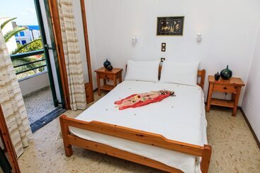 پانسیون Gioula S Residence