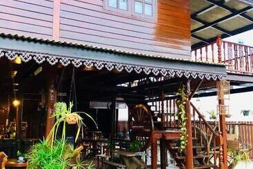 پانسیون Banthai Guesthouse