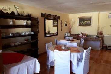 تختخواب و صبحانه Dunes Guesthouse