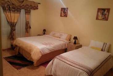 تختخواب و صبحانه Dunes Guesthouse
