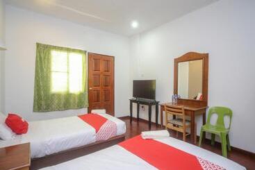 هتل Oyo 89537 Fairy Garden Resort
