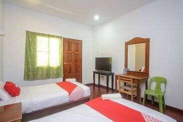 هتل Oyo 89537 Fairy Garden Resort