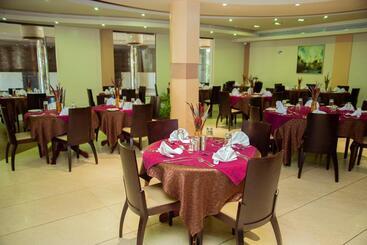 هتل Sg Premium Resort