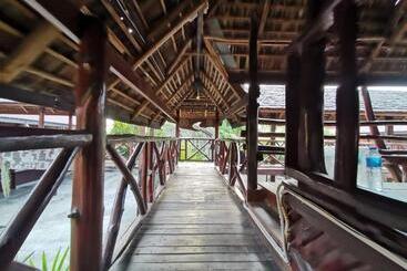 پانسیون Baan Lanna Resort