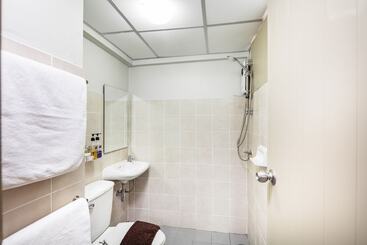 Livotel Express Hotel Ramkhamhaeng 50 Bangkok   No Parking