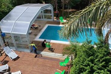 Oasis Apart Spa