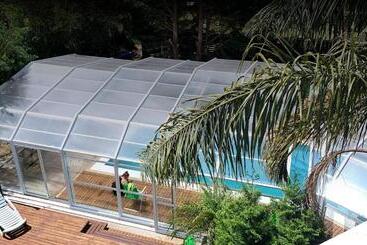 Oasis Apart Spa