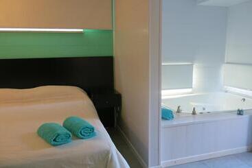 Oasis Apart Spa