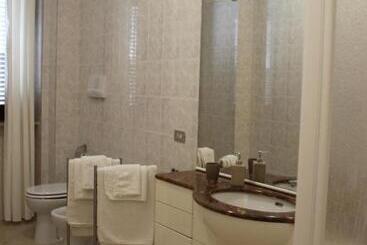 پانسیون City Center N. One