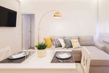 Apartamento Reformado Con Encanto By Theurbanhosts