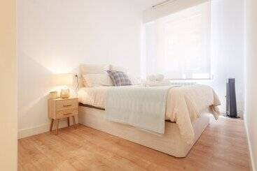 Apartamento Reformado Con Encanto By Theurbanhosts