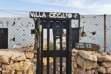 تختخواب و صبحانه Villa Cecilio