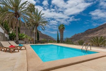 Casa De Vacaciones Piscina Compartida En Mogán Iii
