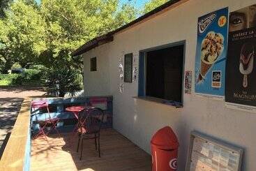 هتل Camping Moulin Du Roy