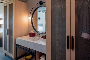 هتل Hyatt Centric Downtown Portland