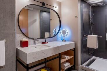 هتل Hyatt Centric Downtown Portland