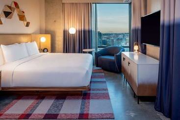 هتل Hyatt Centric Downtown Portland