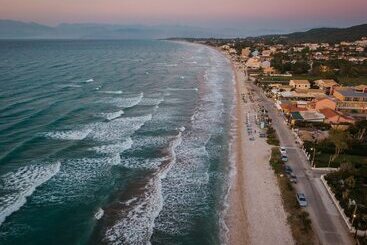 هتل Kormoranos Beach