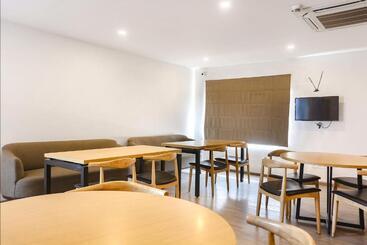 Fabhotel Vivek