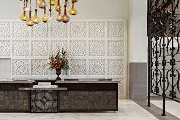 هتل The Cassara Carlsbad, Tapestry Collection By Hilton