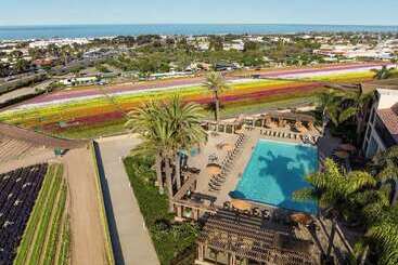هتل The Cassara Carlsbad, Tapestry Collection By Hilton