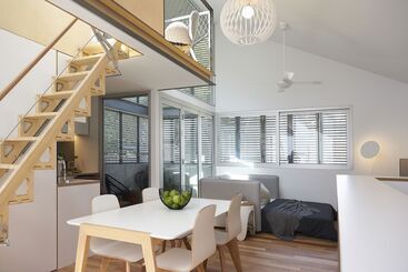 Studio Reuss   A City Retreat