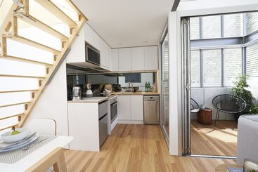 Studio Reuss   A City Retreat