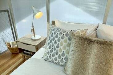 Studio Reuss   A City Retreat