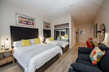 The James Suites