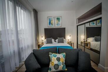 The James Suites