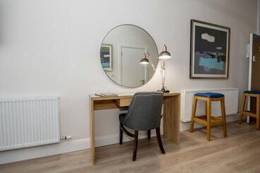 The James Suites
