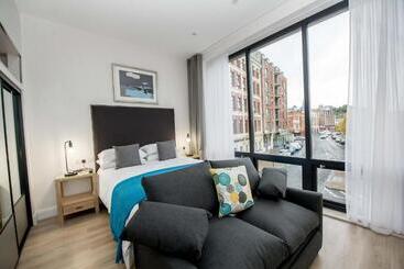 The James Suites