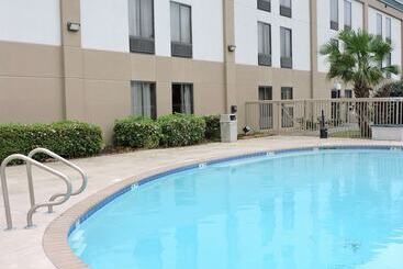 Hampton Inn Lafayette I 10