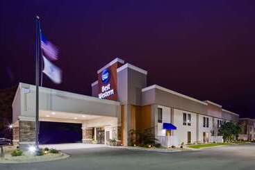 酒店 Best Western Delta Inn