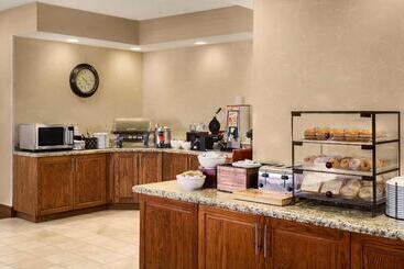 هتل Comfort Inn & Suites Temple Medical Center