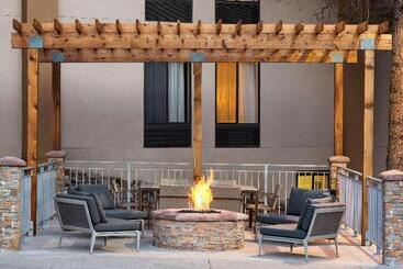هتل Country Inn & Suites By Radisson, Flagstaff, Az